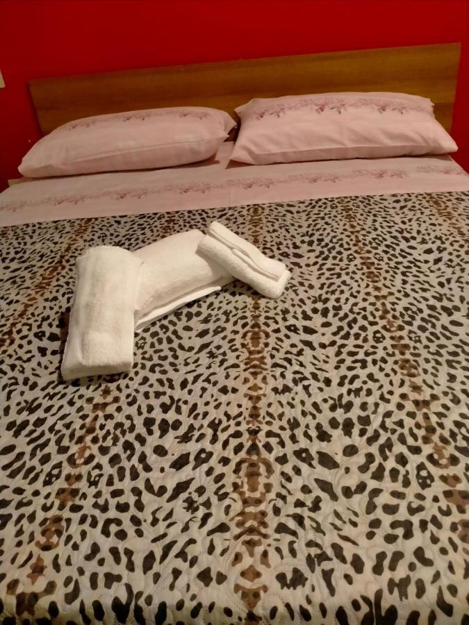 Da Ale - In Centro A San Benedetto Apartment ซัน เบเนเดตโต เดล ตรอนโต ภายนอก รูปภาพ